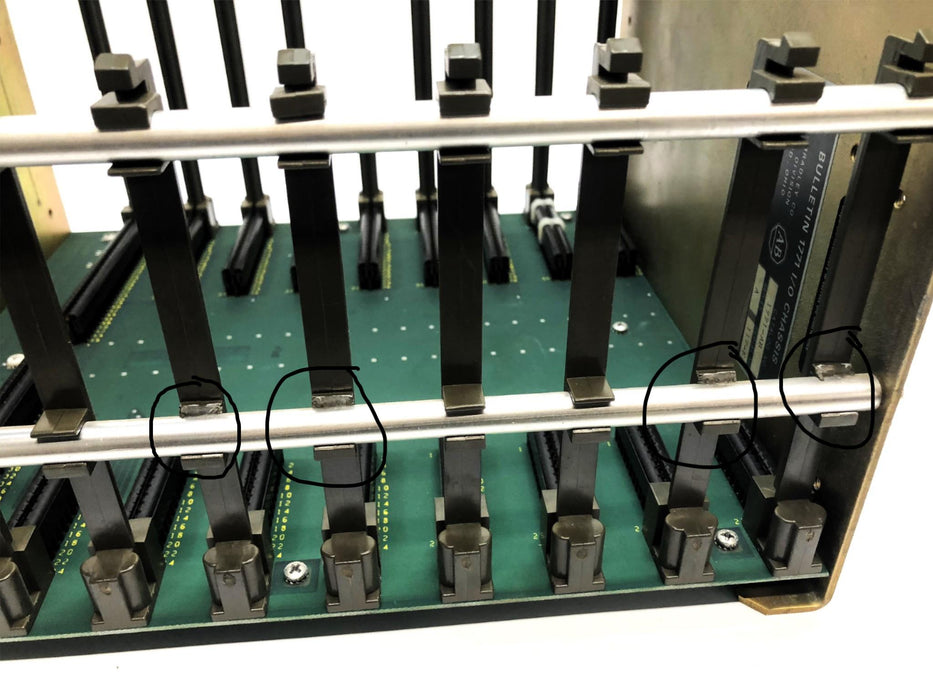 Allen-Bradley 8-Slot Card Chassis Series A 1771-AB 636009-90C USED