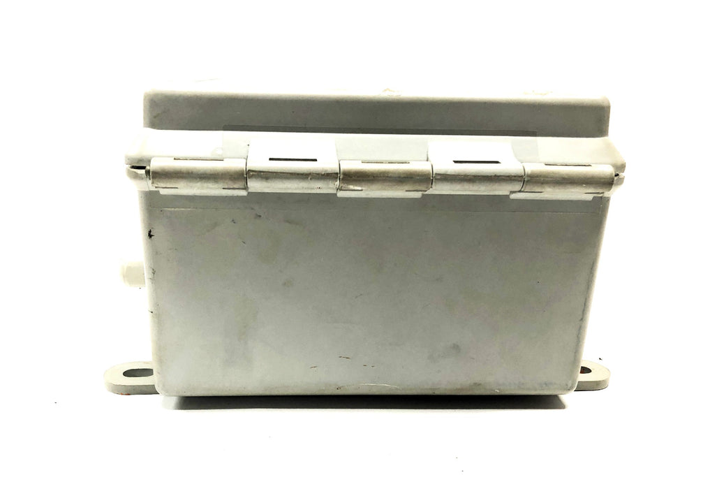 SKF Condition Monitoring Junction Box CMCP300-02-01 With Fittings USED