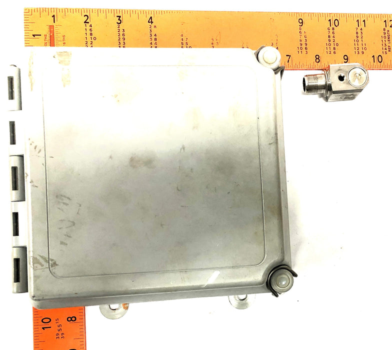 SKF Condition Monitoring Junction Box CMCP300-02-01 With Fittings USED