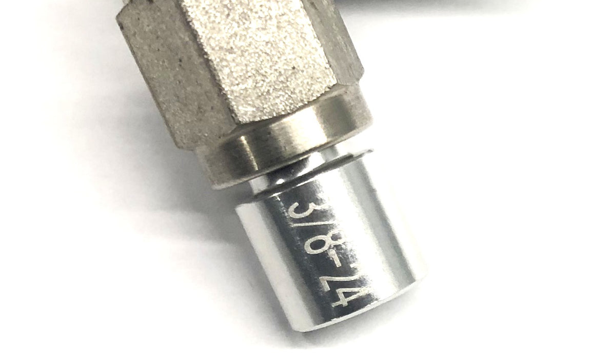 Unbranded 3/8 Inch 24 Thread 90 Degree 3AN Hose End 659103C NOS