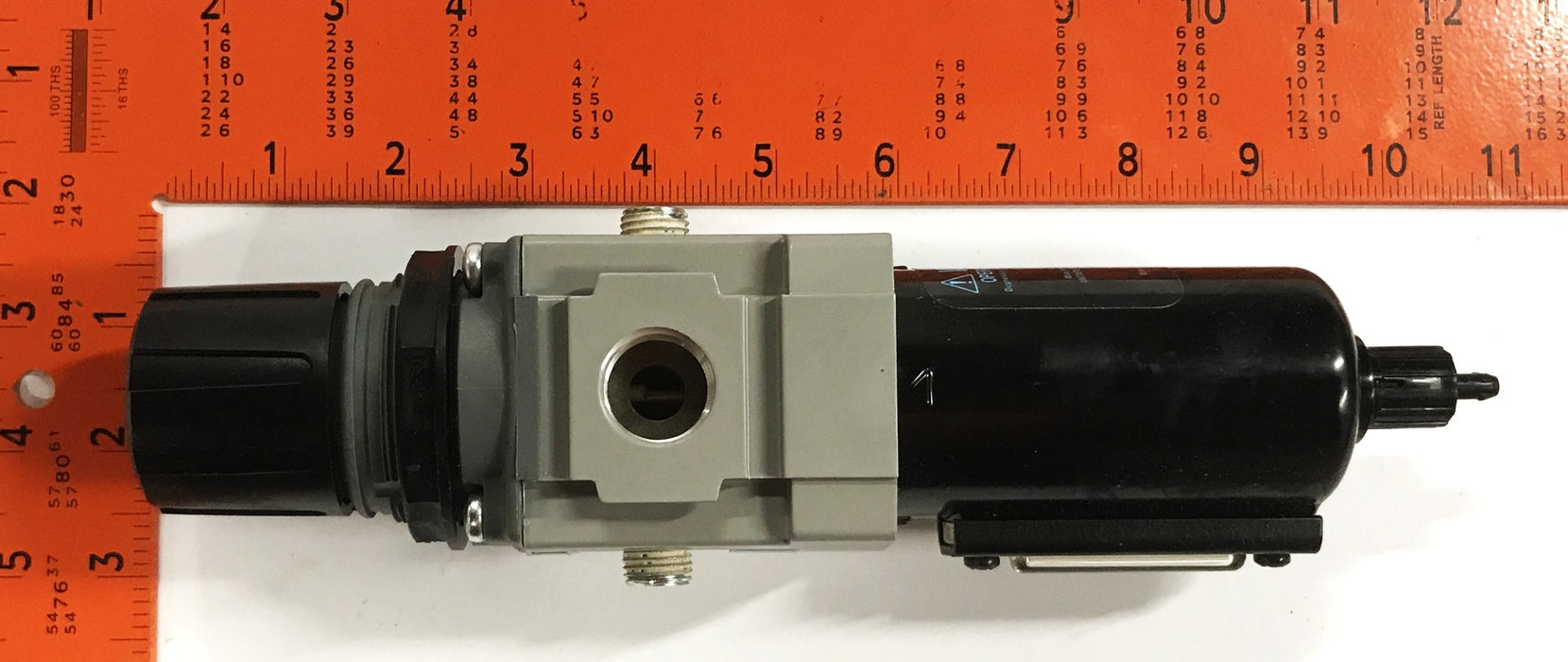 Wilkerson Pneumatic System Filter Regulator B18-04-FL00B NOS