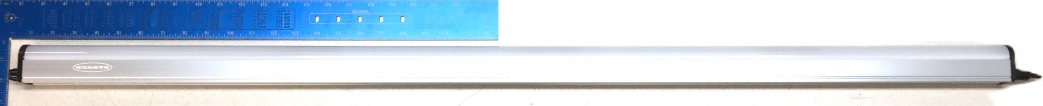 Banner Engineering Work Light Bar WLB32C1130Q NOS