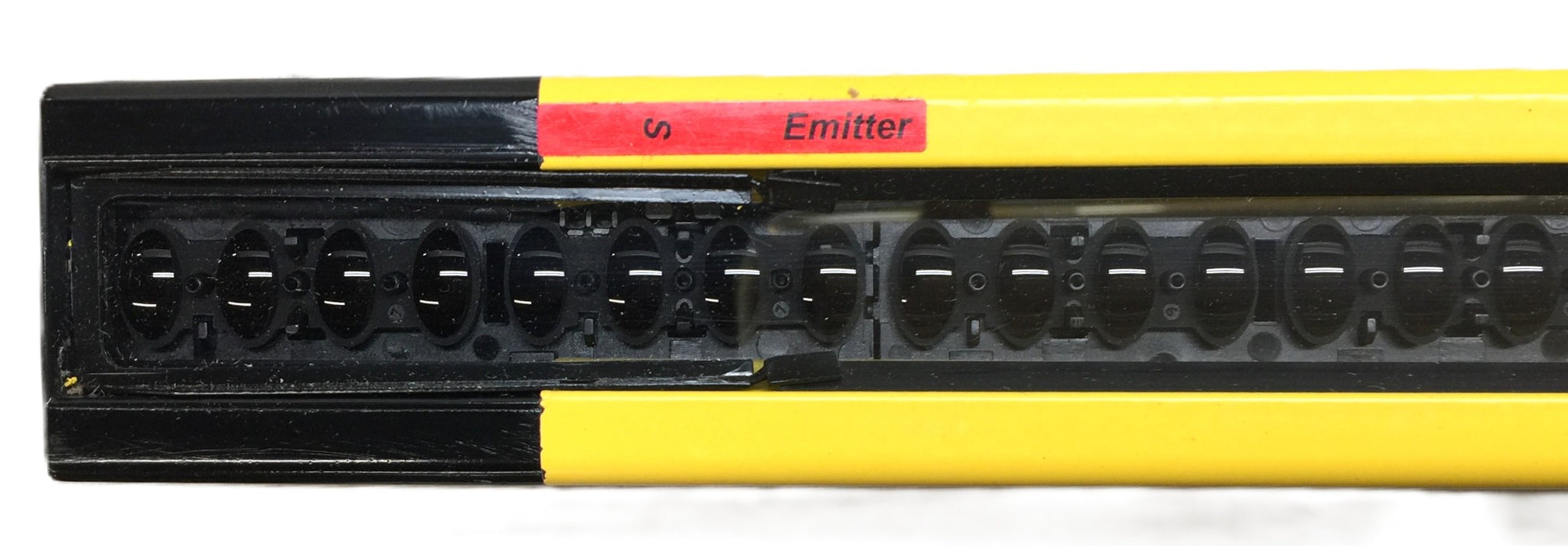 Banner Engineering EZ-Screen LS Safety Light Curtain Emitter SLLCE23-630-S NOS