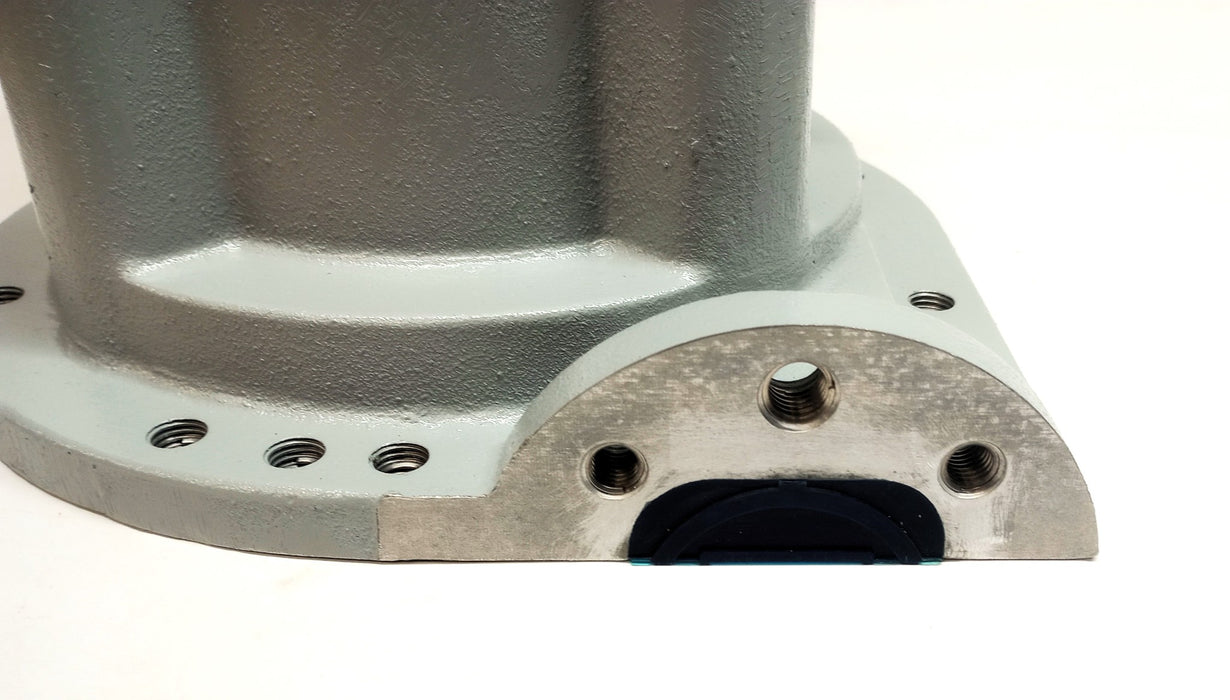 Maccho Hydraulic Bell Housing Top Casing 4S1-G2972-9 NOS