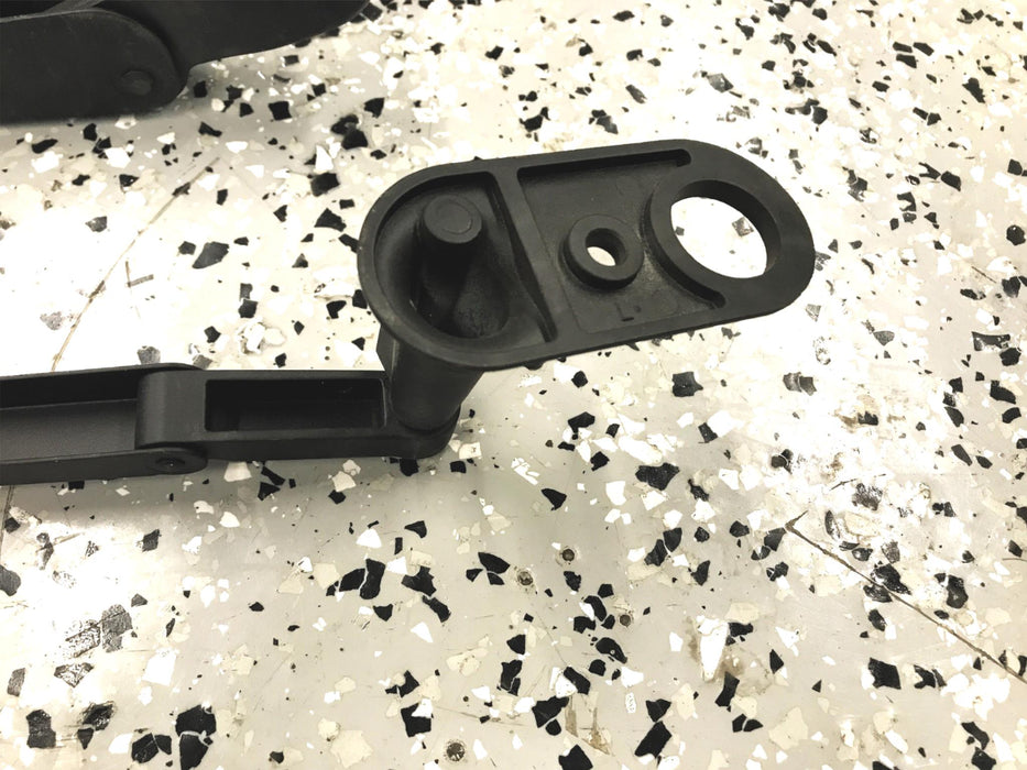 Hitachi Wiper Arm (No Hardware/ No Rubber Piece) 3003560060 NOS