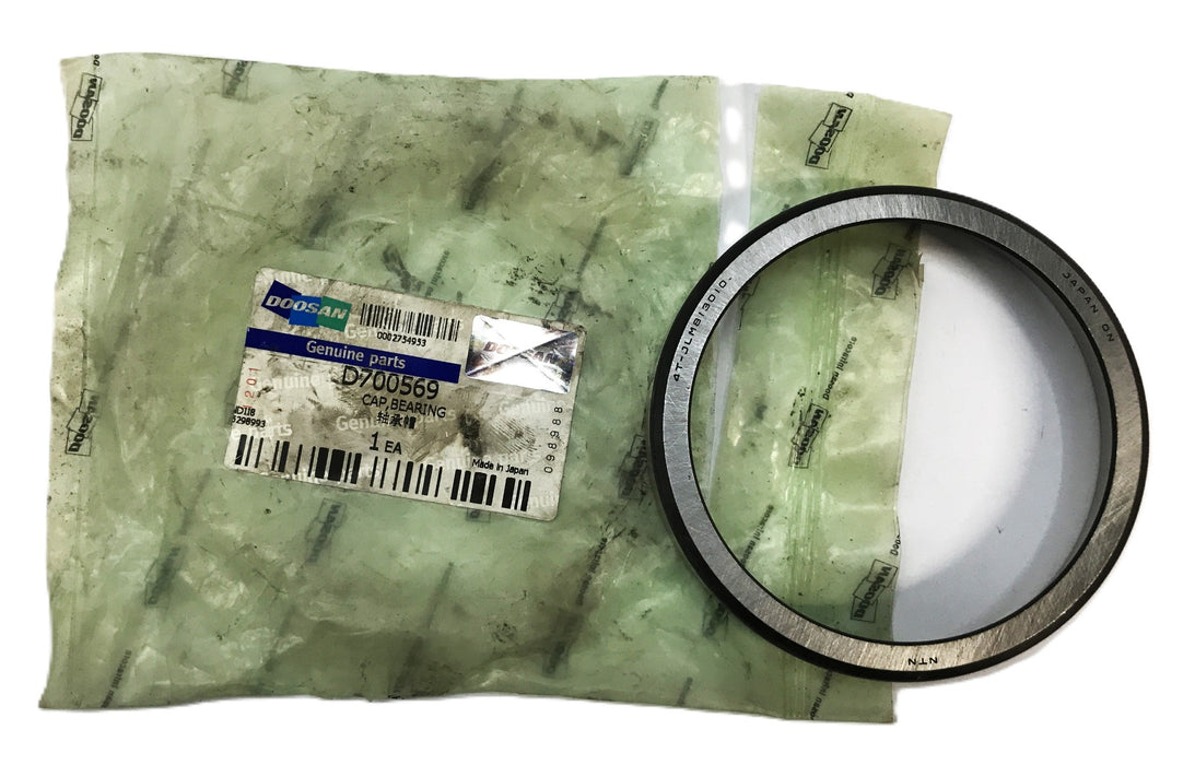 Doosan 4 inch Tapered Roller Bearing Cup D700569 NOS