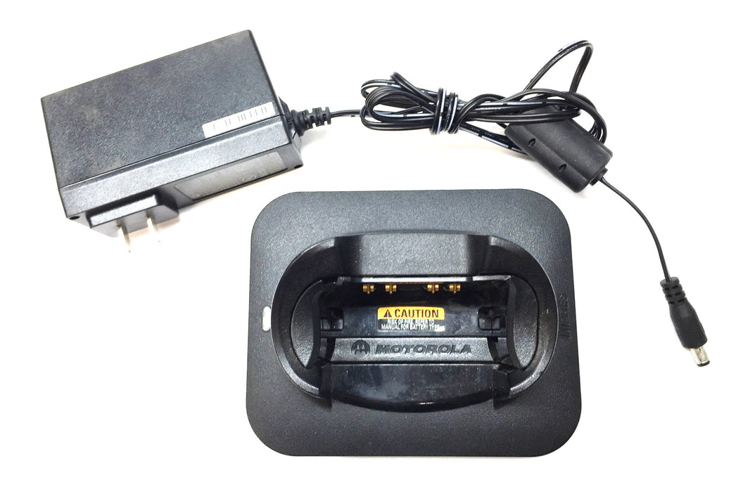 Motorola Two-Way Radio Battery Charger w/Power Cord V1.01 PMPN4135A USED