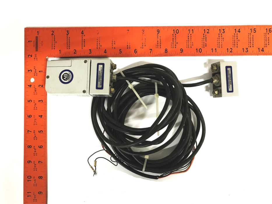 Allen Bradley Photoelectric Photo Switch 42DRU-5000D USED