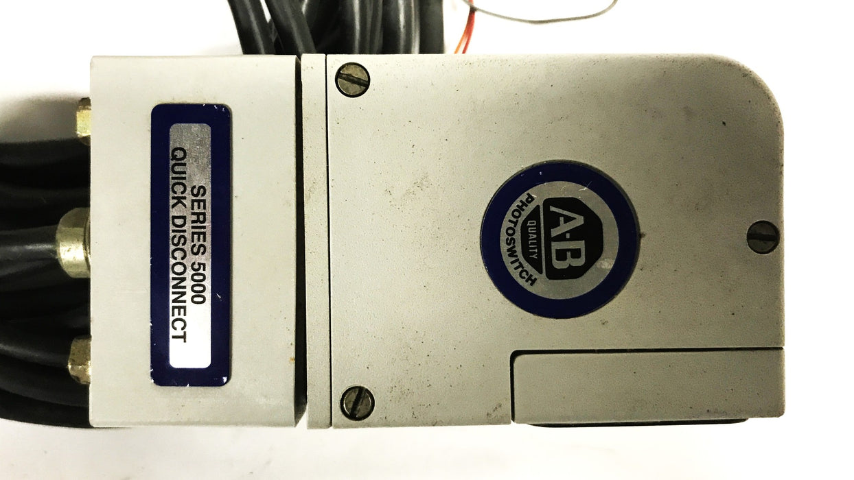 Allen Bradley Photoelectric Photo Switch 42DRU-5000D USED