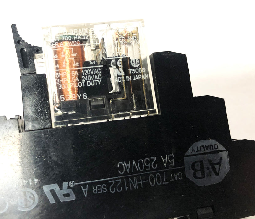 Allen-Bradley 5A 250VAC Series A Relay With Socket 700-HN122 [Lot of 4] USED