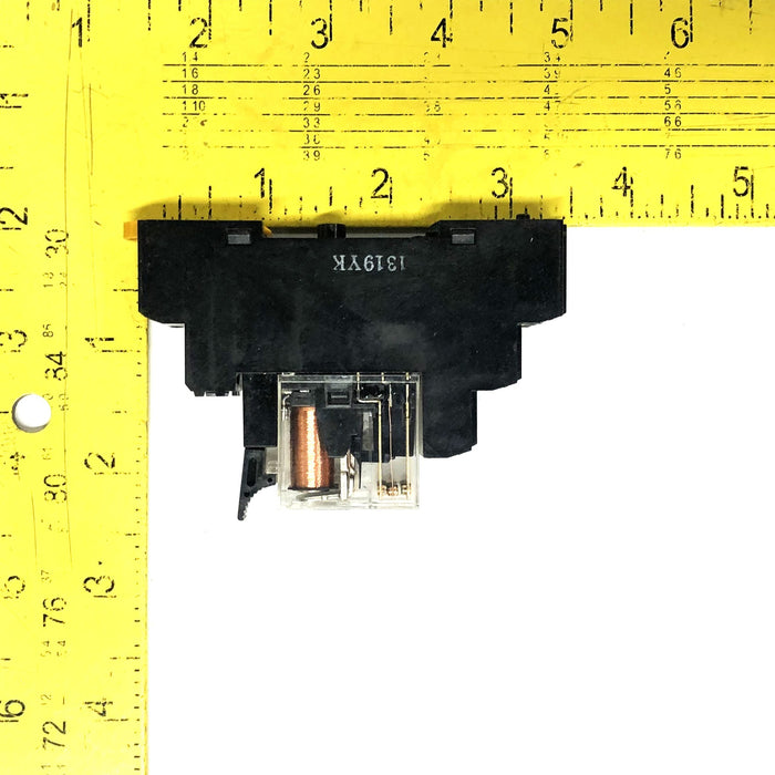 Allen-Bradley 5A 250VAC Series A Relay With Socket 700-HN122 [Lot of 4] USED