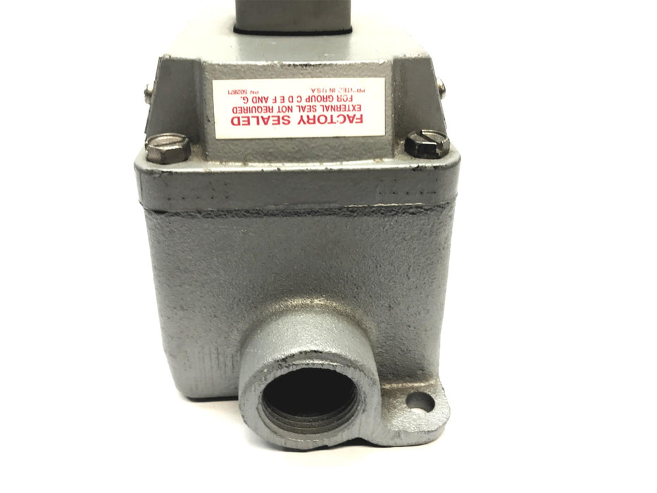 Appleton Pushbutton Switch EFDCB175-U1 NOS