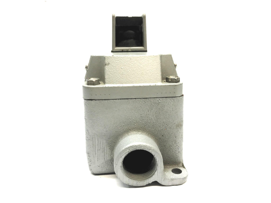 Appleton Pushbutton Switch EFDCB175-U1 NOS