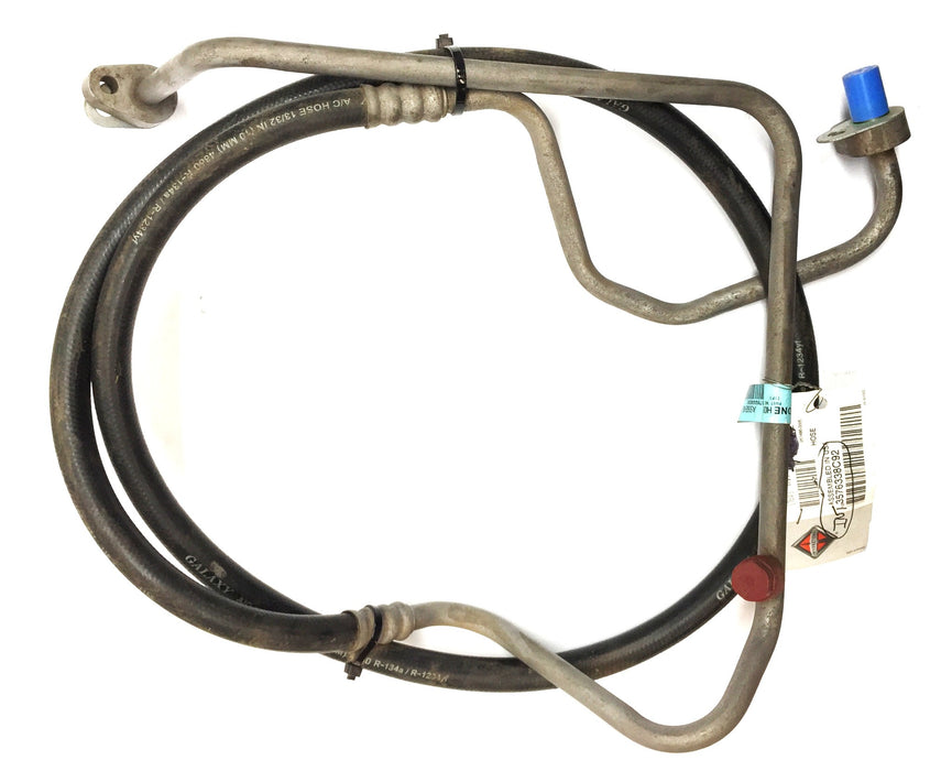 International Flexible A/C Compressor to Condenser Hose 3576338C92 NOS