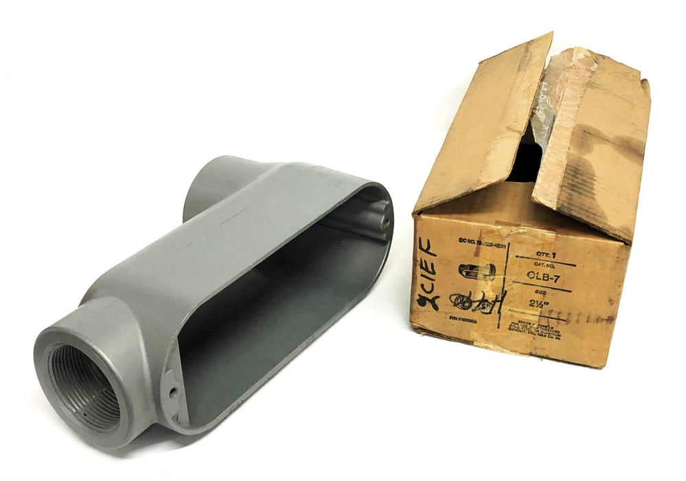 Killark VOL. 165.0 CU.IN 3-250MCM 2-1/2 Inch Conduit Body Outlet OLB-7 NOS
