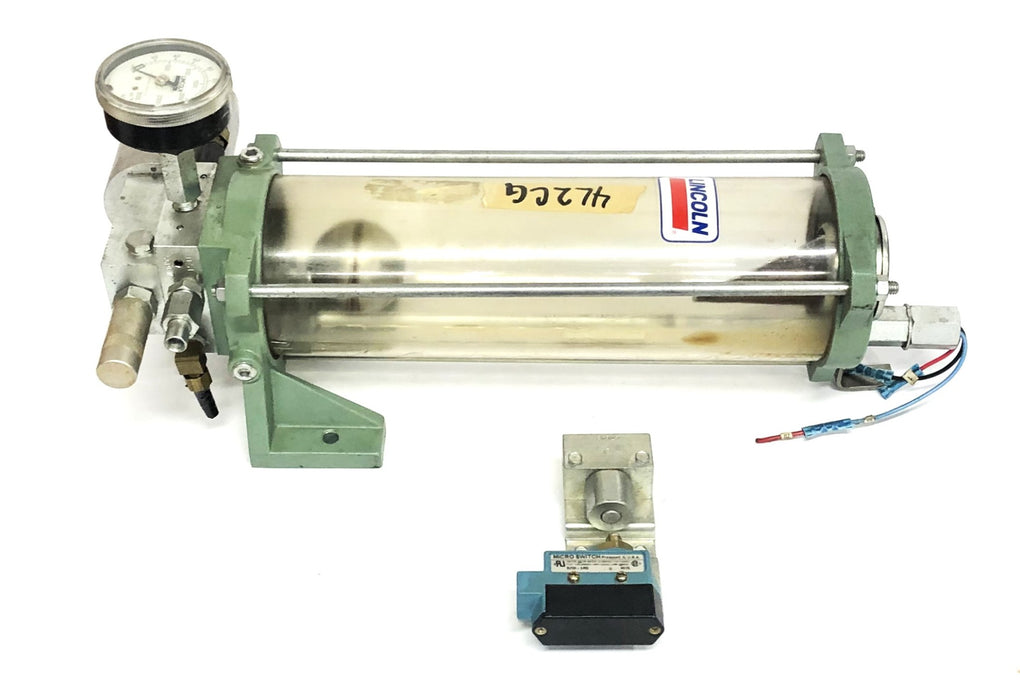 Lincoln Pneumatic Grease Pump With Micro Switch 87400 (87200, BZE6-2RQ) USED