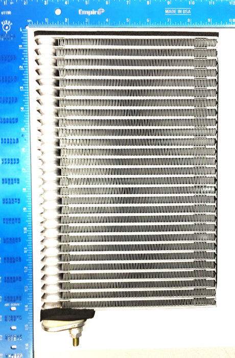 International Navistar Evaporator 2602544C1 NOS
