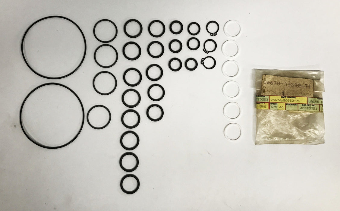 Toyota Forklift 34-Piece Cylinder Overhaul Seal Kit 4676-30332-71 NOS