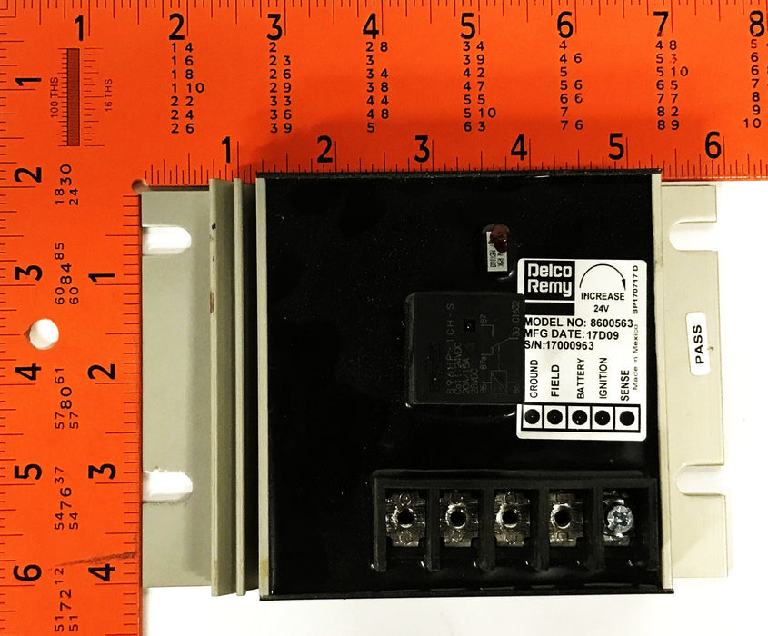 Delco Remy Model 8600563 Voltage Regulator 10503805 NOS