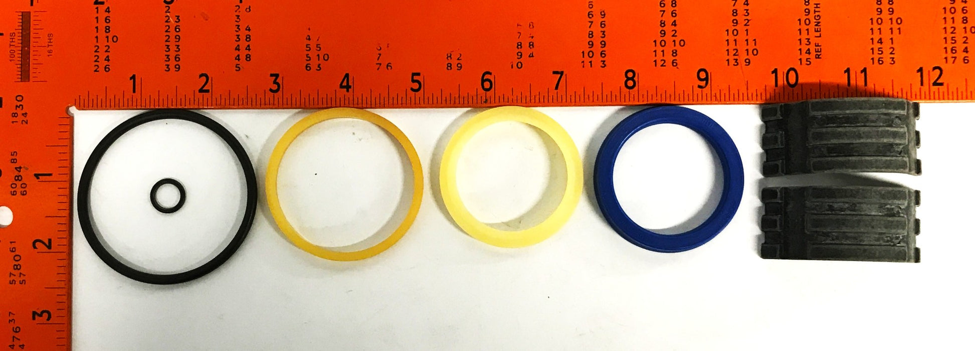 Total Source Forklift Clark Lift Cylinder Seal Kit CL1813023 NOS