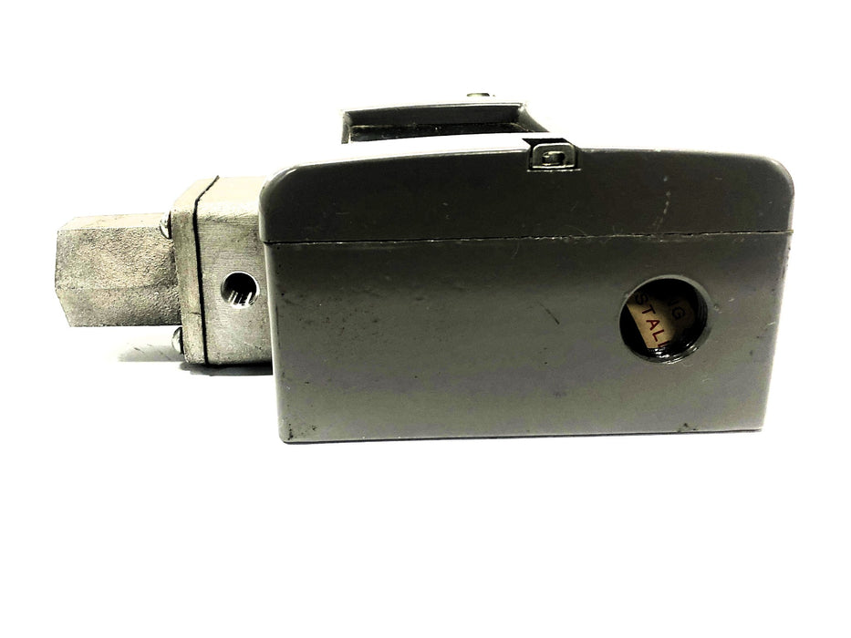 Honeywell Gas Pressure Switch Range 5-30 PSI C647A-1002-1 NOS