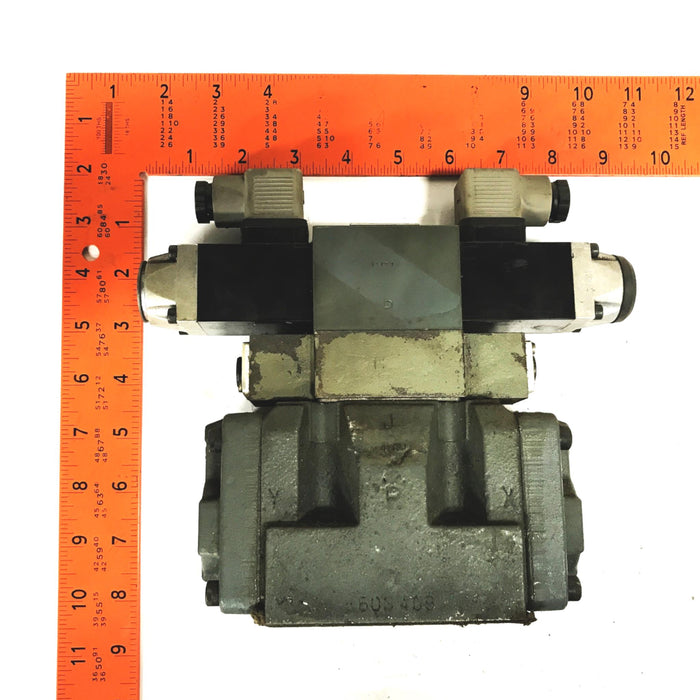 Rexroth Hydraulic Directional Valve Assembly 4WEH10J50 USED