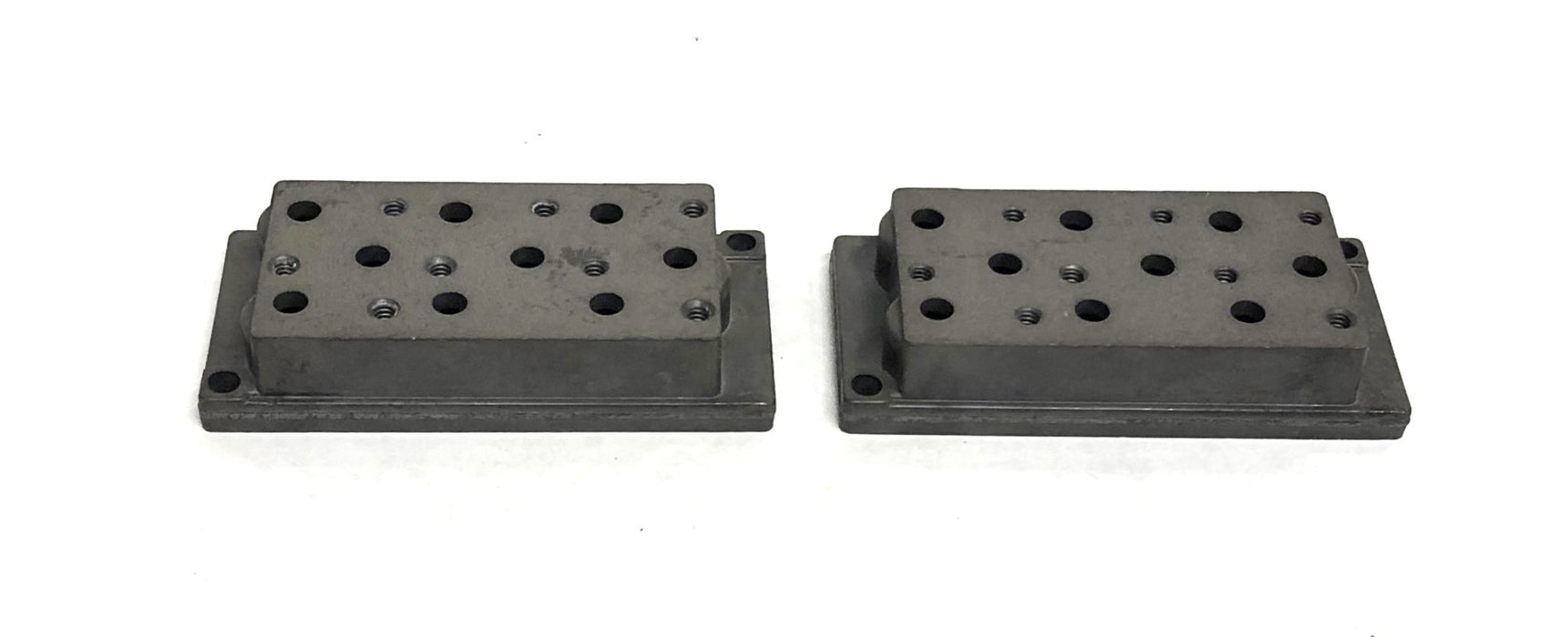 Numatics Valve Base 142C [Lot of 2] NOS