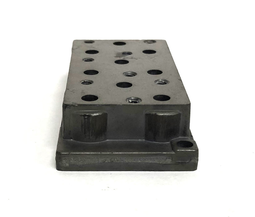 Numatics Valve Base 142C [Lot of 2] NOS