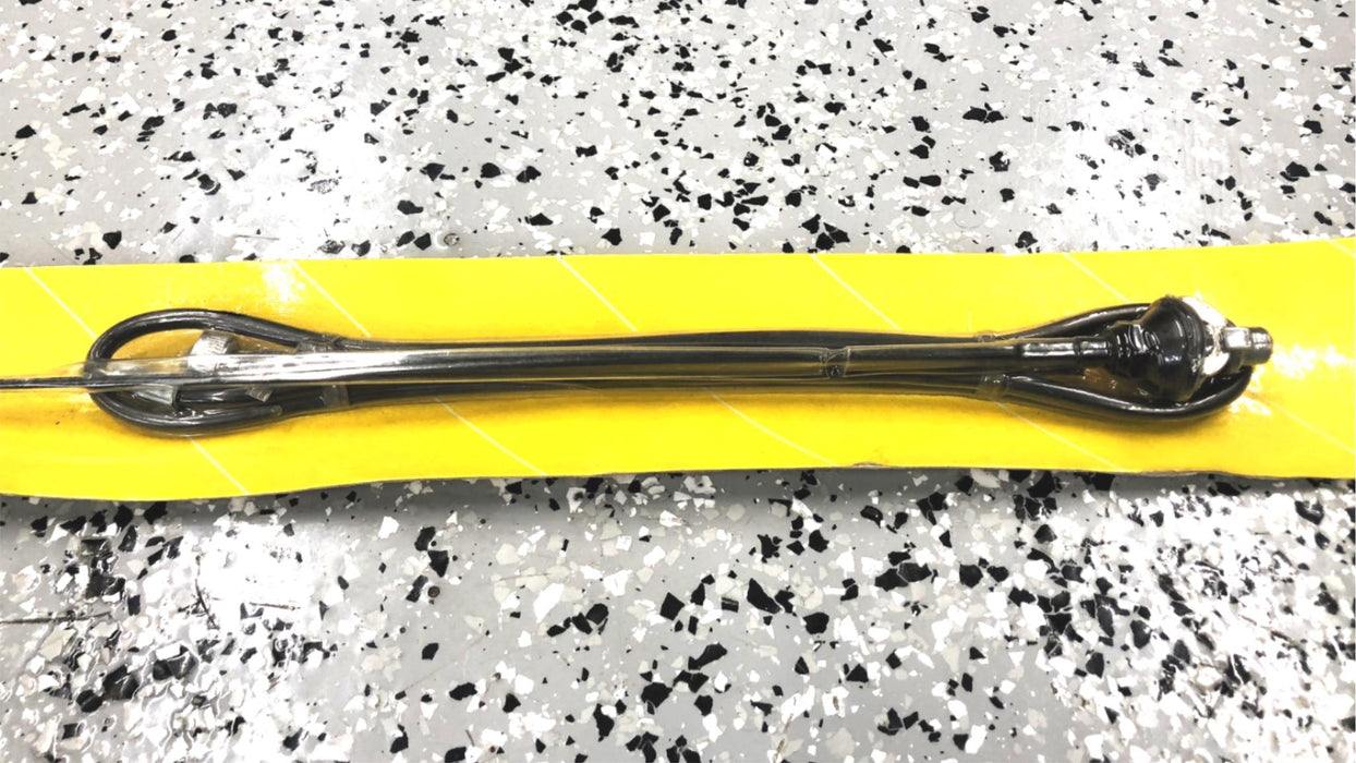 Realistic One-Piece Mini Base Automotive AM/FM Stereo Antenna 12-1334 NOS