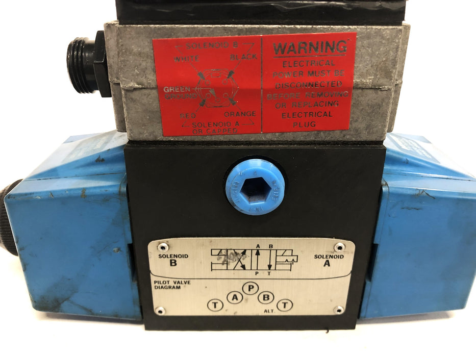 Vickers Directional Valve 02-119614-PA5DG4S4LW-012N-B-60 USED