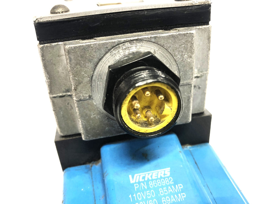 Vickers Directional Valve 02-119614-PA5DG4S4LW-012N-B-60 USED