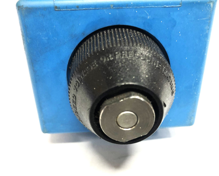 Vickers Directional Valve 02-119614-PA5DG4S4LW-012N-B-60 USED