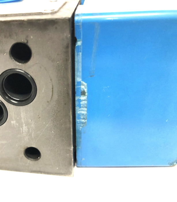 Vickers Directional Valve 02-119614-PA5DG4S4LW-012N-B-60 USED