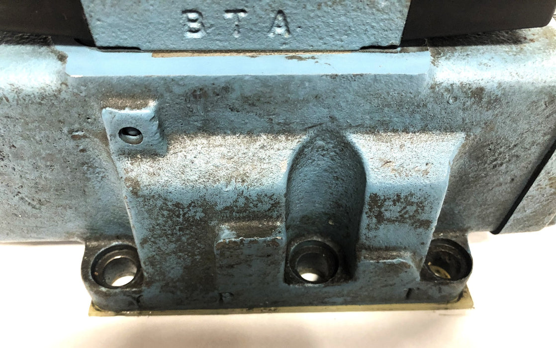Dynex/Rivett Directional Control Valve 6553-D03-115/DF-10 USED