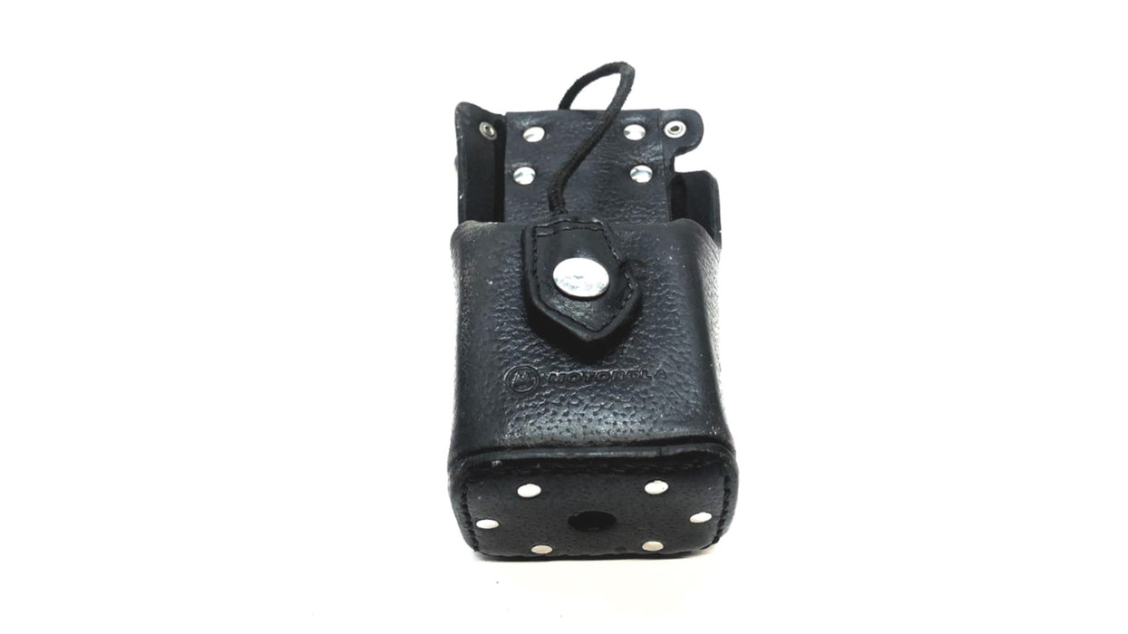 Motorola Leather Radio Holster/Carrying Case W/ Clip 1505651Z01G (NTN8381C) USED