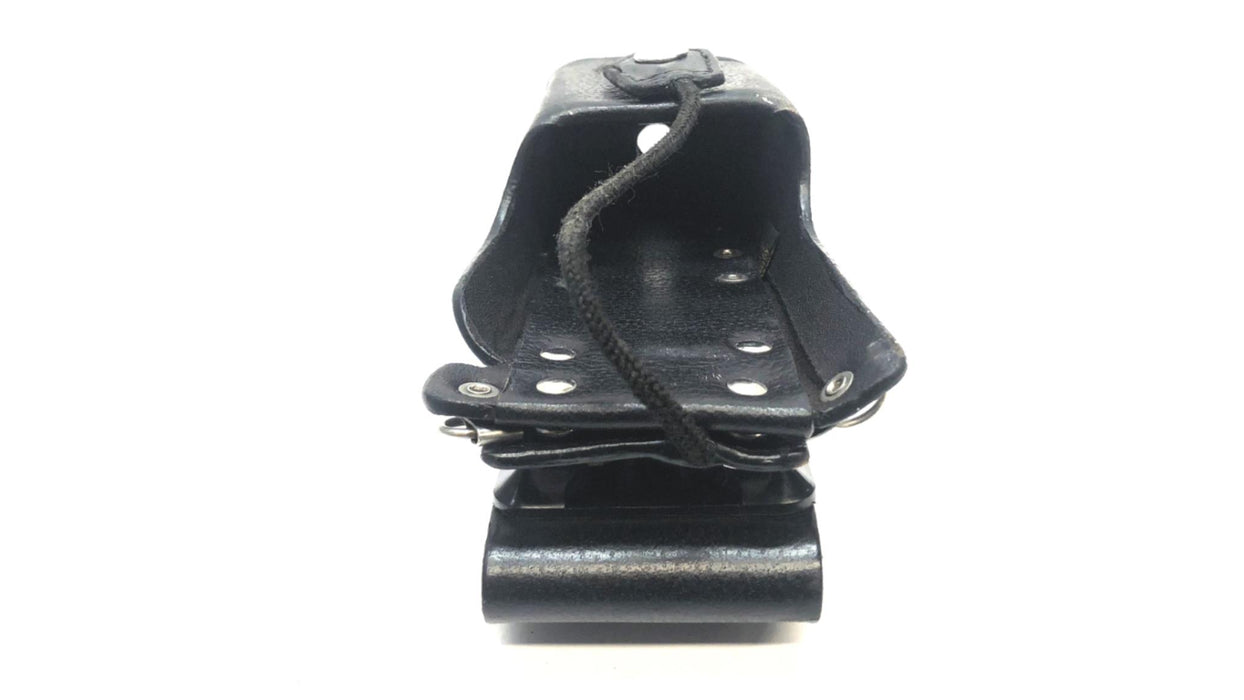 Motorola Leather Radio Holster/Carrying Case W/ Clip 1505651Z01G (NTN8381C) USED