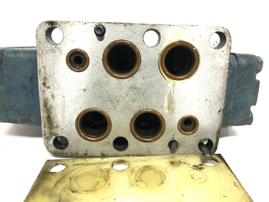Dynex/Rivett Directional Control Valve 6553-D03-115/DF-10 USED