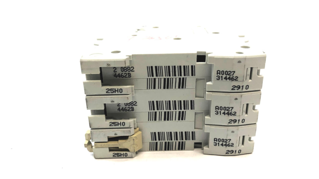Square D/Merlin Gerin With (1) Clip Circuit Breaker 24462 (MG24462) (C60N) NOS