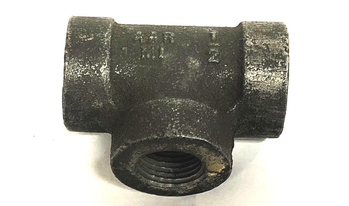 Unbranded G.300WSP 2000WOG Valve Reduction Tee Malleable Iron AAR1/2 NOS