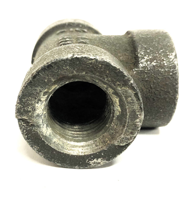 Unbranded G.300WSP 2000WOG Valve Reduction Tee Malleable Iron AAR1/2 NOS