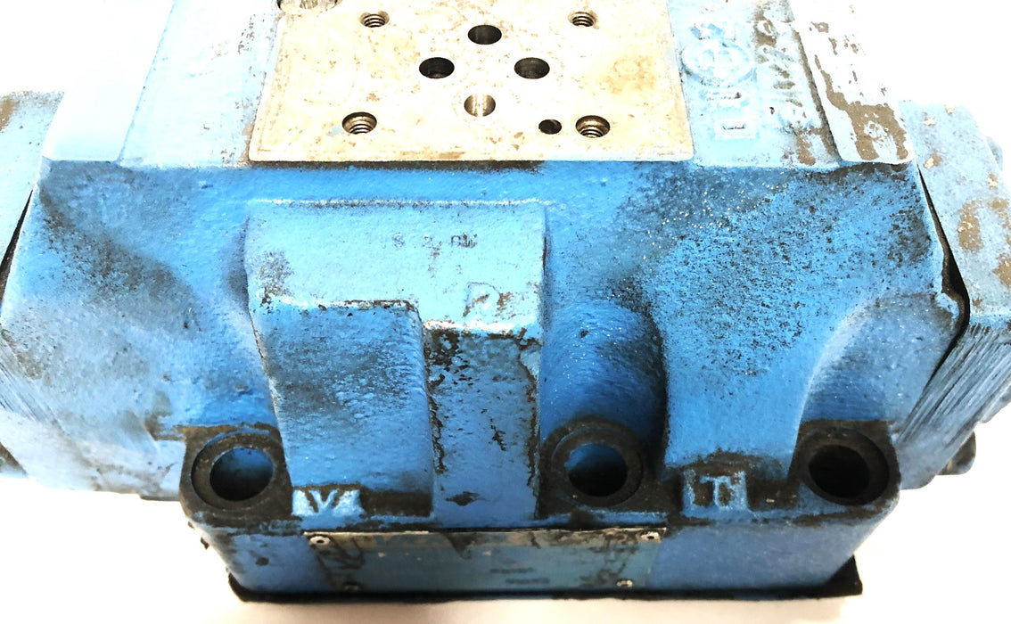 Vickers Directional Control Valve DG5S-8-2C-M-FTWLB530 USED