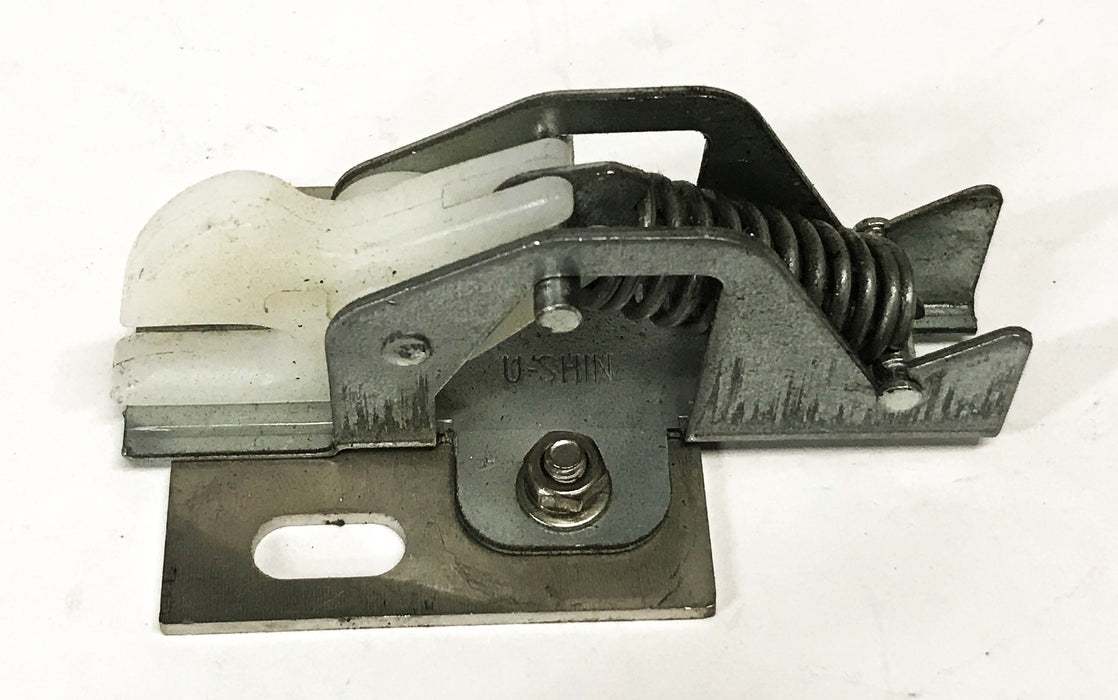 U-SHIN Pull Lock Assembly 416138257015 [Lot of 2] NOS