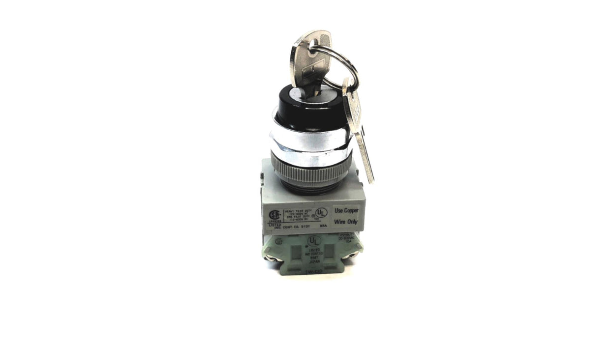 Idec Two Position Key Switch W/ Key ASW2K10 NOS