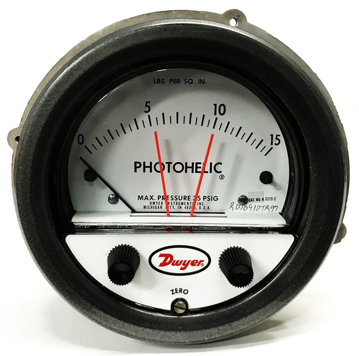Dwyer Series 3000 Photohelic Pressure Switch and Gage A3215 NOS