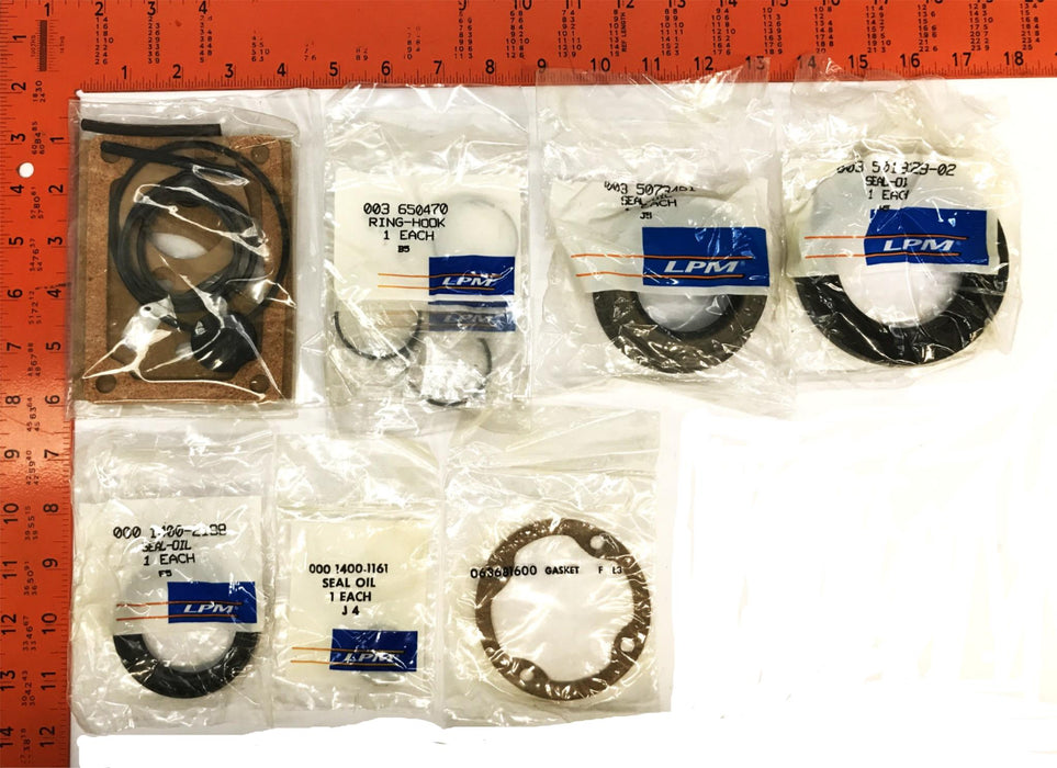 LPM Forklift 19-Piece Transmission Seal Kit 690-3000 NOS