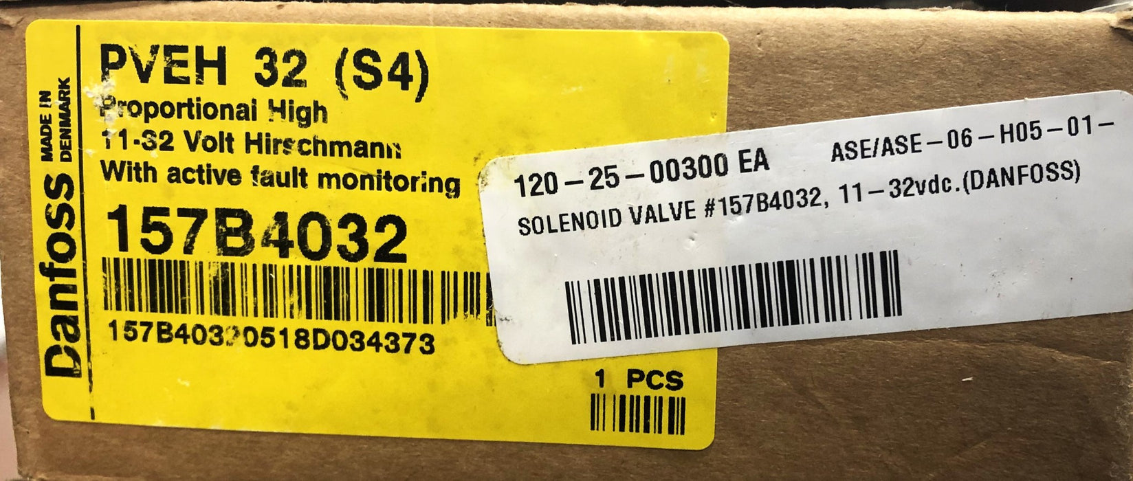 Danfoss Proportional High 11-32 Volt Solenoid Valve PVEH32 S4 (157B4032) NOS