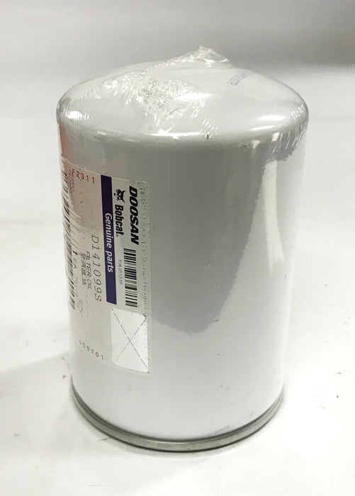 Doosan Daewoo Bobcat Oil Filter D141099S NOS