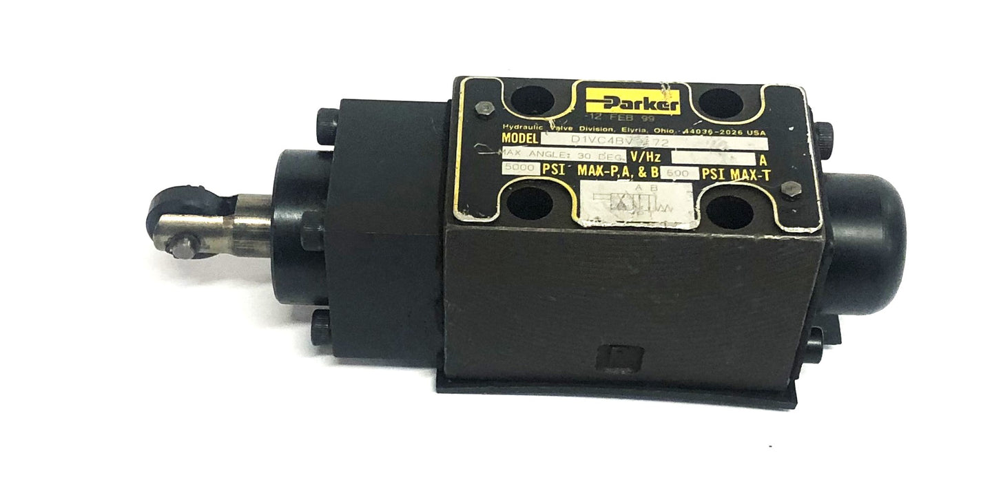 Parker 30 Degree 5000PSI Directional Control Valve D1VC4BV 72 USED