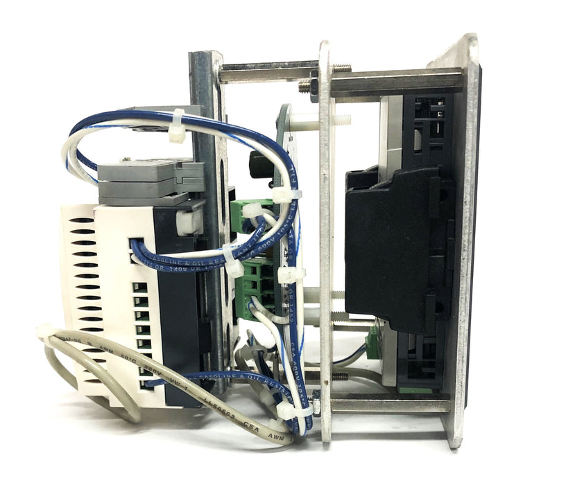 Schneider Electric Magelis Touch Panel With Compact Smart Relay SR2 B121BD NOS