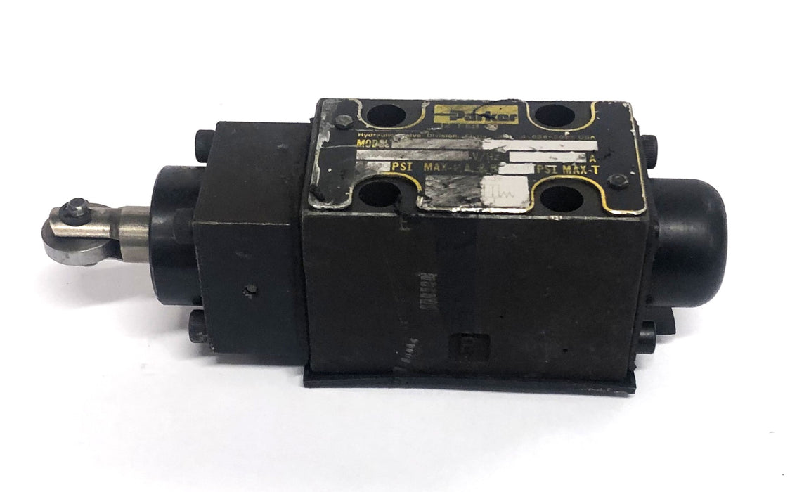 Parker 5000PSI 30 Degree Directional Control Valve D1VC4BV 72 USED